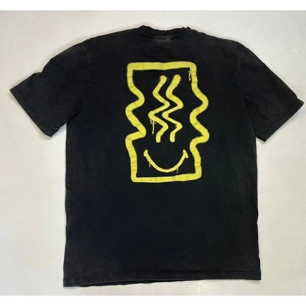 Smiley Happy Collection Art Graphic T-shirt Men Large Black Short Sleeve